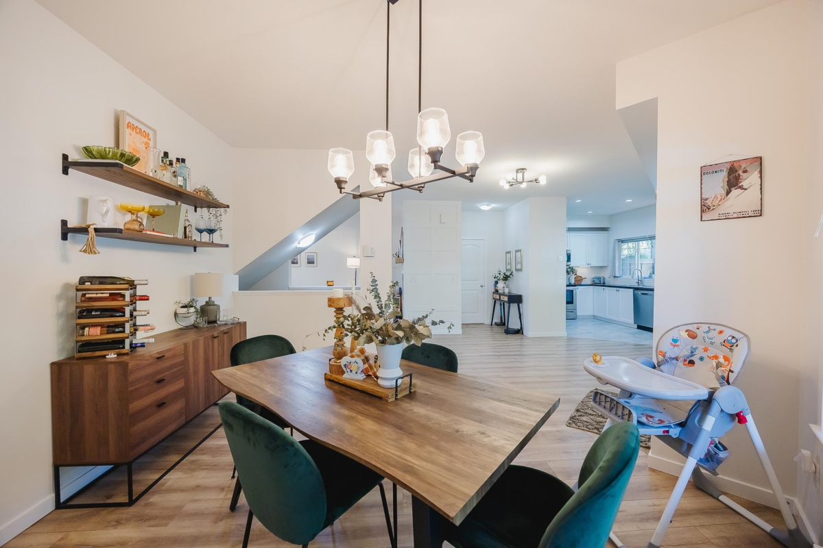 Pantry Photo of 4 6852 193 Street, Surrey, BC