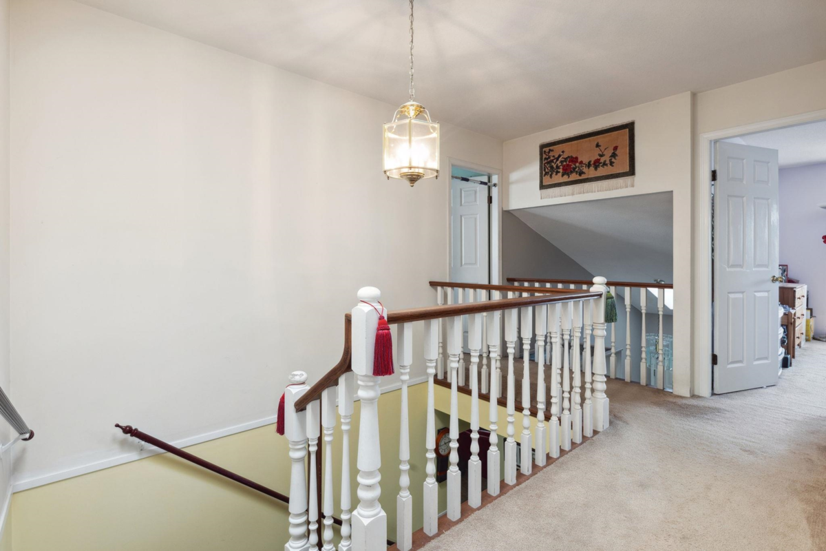 Guest Bathroom Photo of 12371 Greenland Drive, Richmond, BC