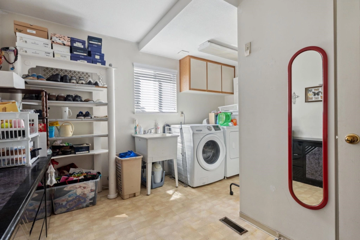 Hallway Photo of 12371 Greenland Drive, Richmond, BC
