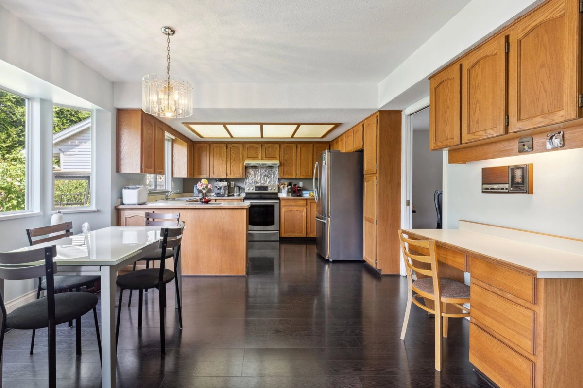Kitchen Photo of 12371 Greenland Drive, Richmond, BC