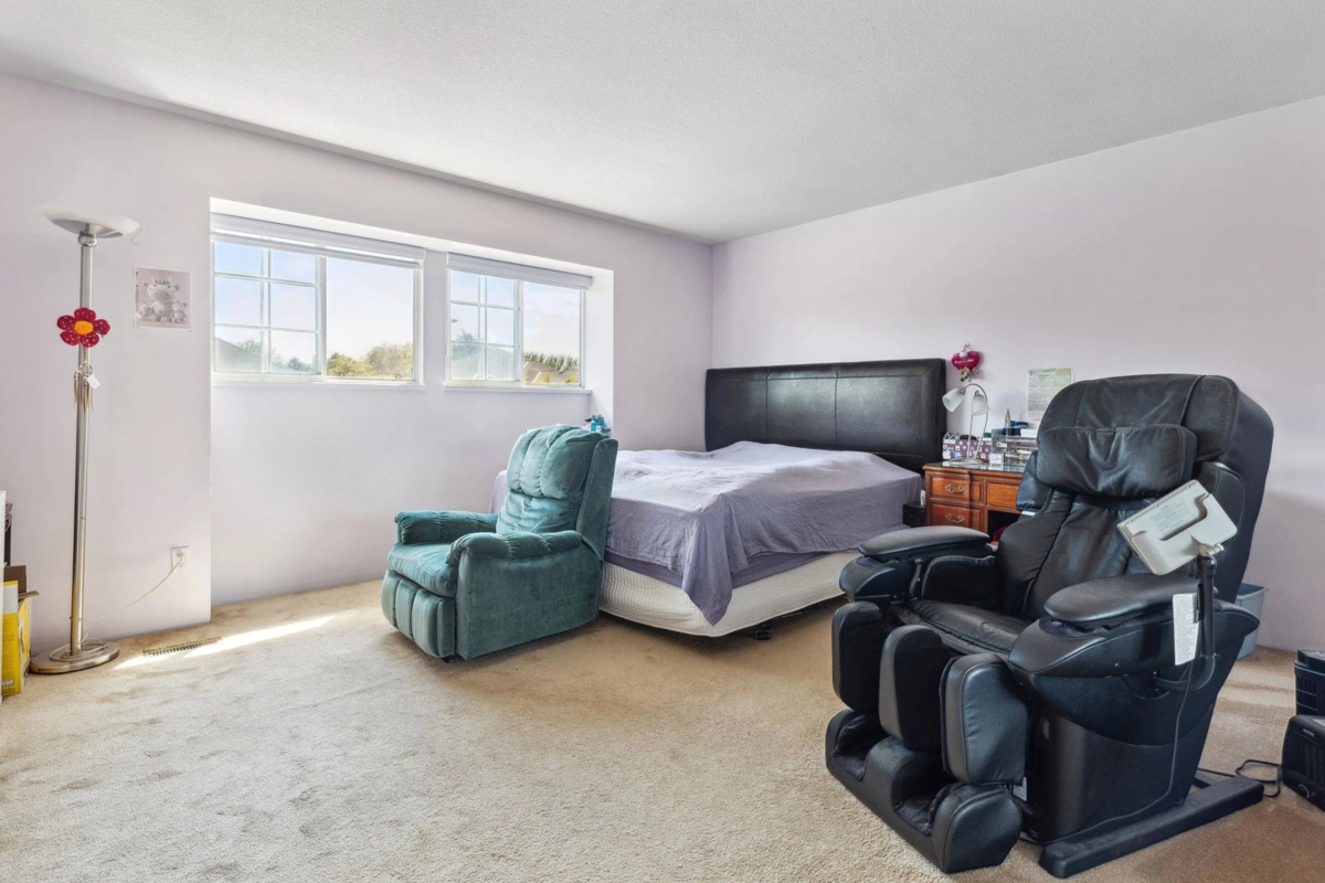 Powder Room Photo of 12371 Greenland Drive, Richmond, BC
