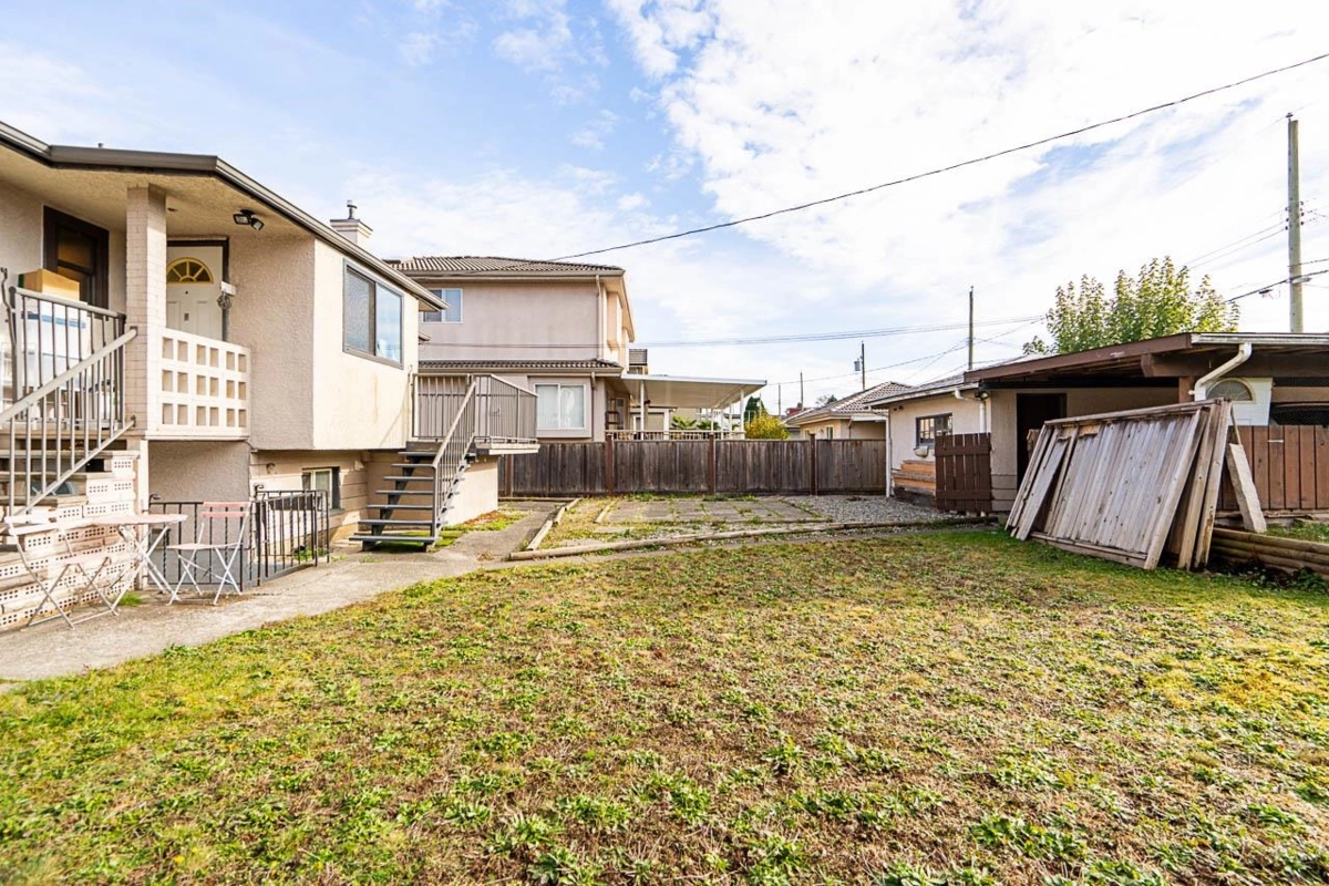 Mudroom Photo of 3738 Forest Street, Burnaby, BC