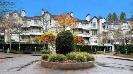 409 9979 140 Street, Surrey, BC, Surrey — Apartment/Condo for sale