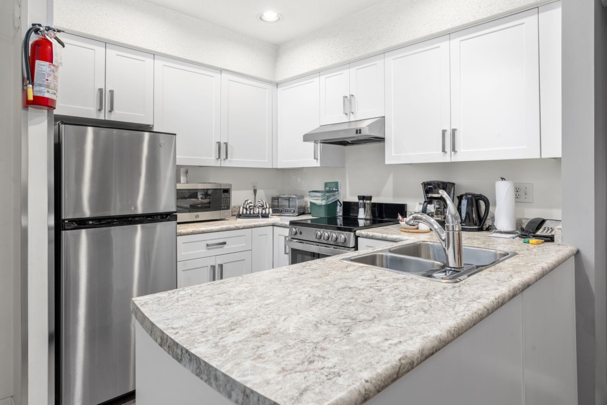 Dining Area Photo of 125 2050 Lake Placid (Week 52) Road, Whistler, BC