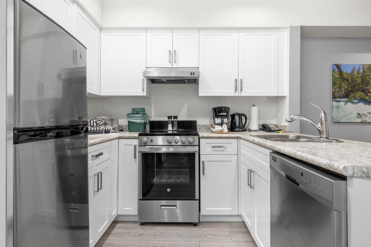 Kitchen Photo of 125 2050 Lake Placid (Week 52) Road, Whistler, BC