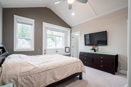 Hallway Photo of 5832 140a Place, Surrey, BC