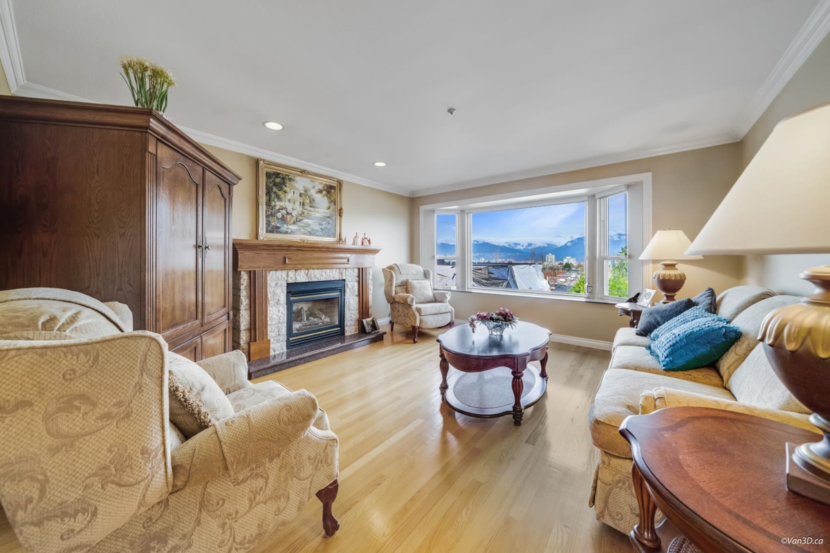 Basement Recreation Room Photo of 1627 E 34th Avenue, Vancouver, BC