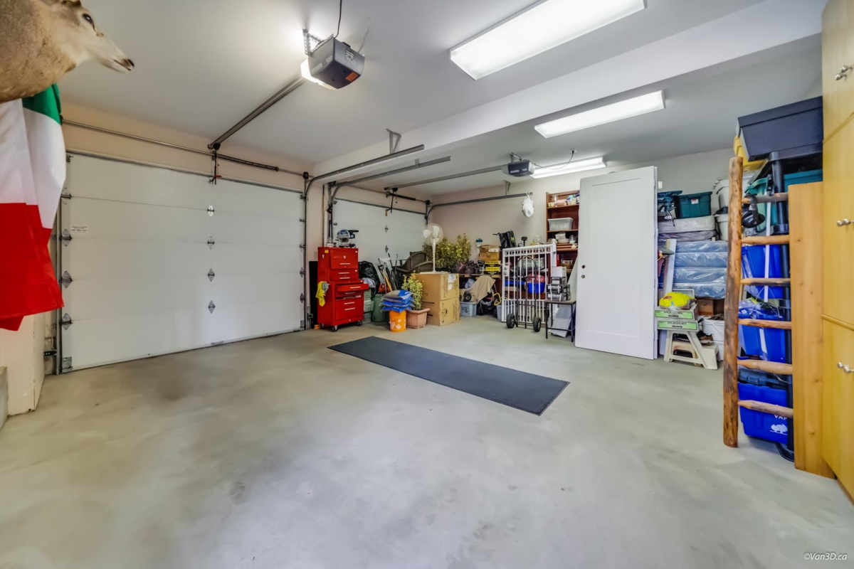 Neighborhood Park Photo Near 1627 E 34th Avenue, Vancouver, BC