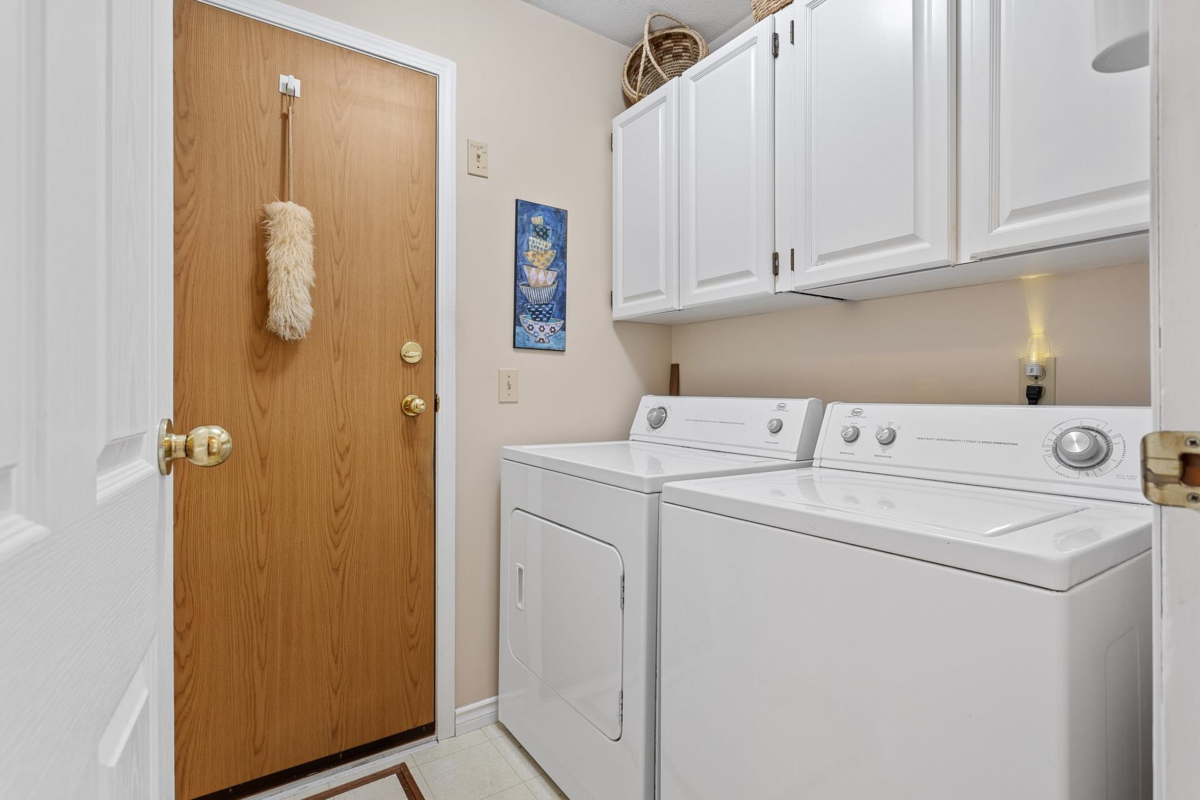 Hot Tub / Spa Photo of 11915 237a Street, Maple Ridge, BC