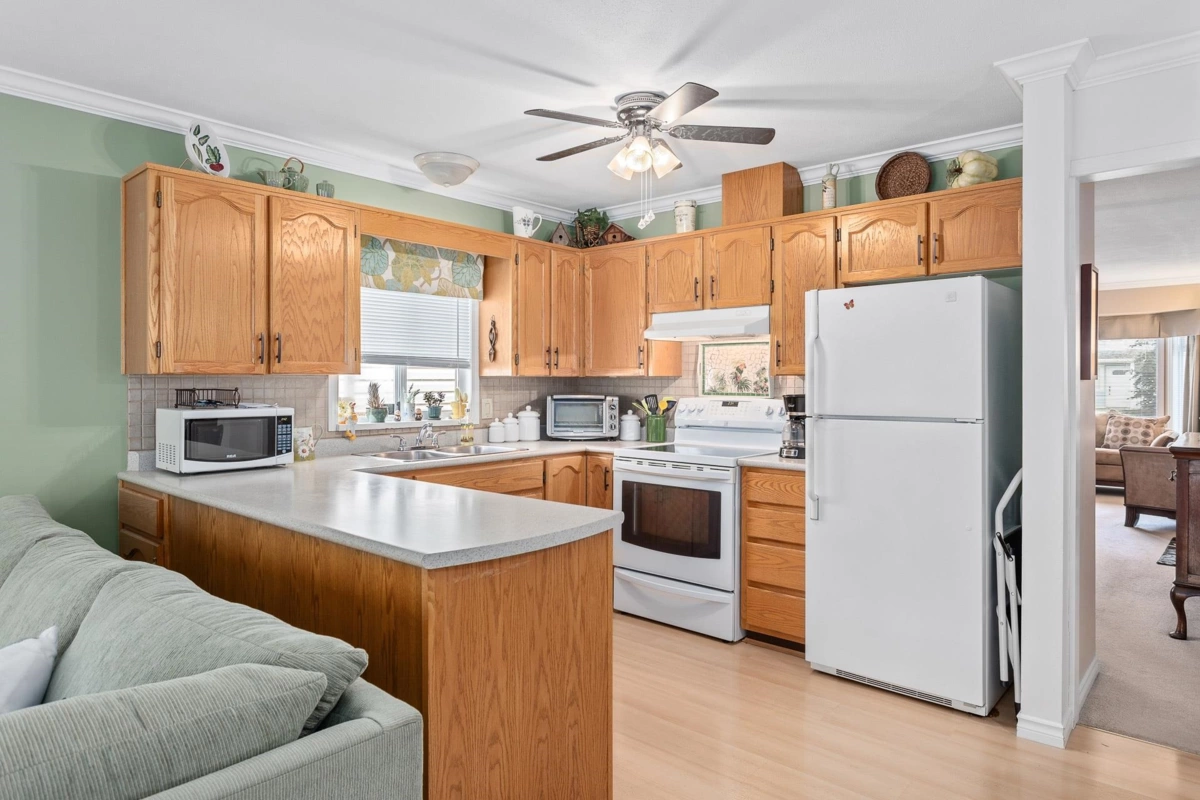 Primary Bathroom Photo of 11915 237a Street, Maple Ridge, BC