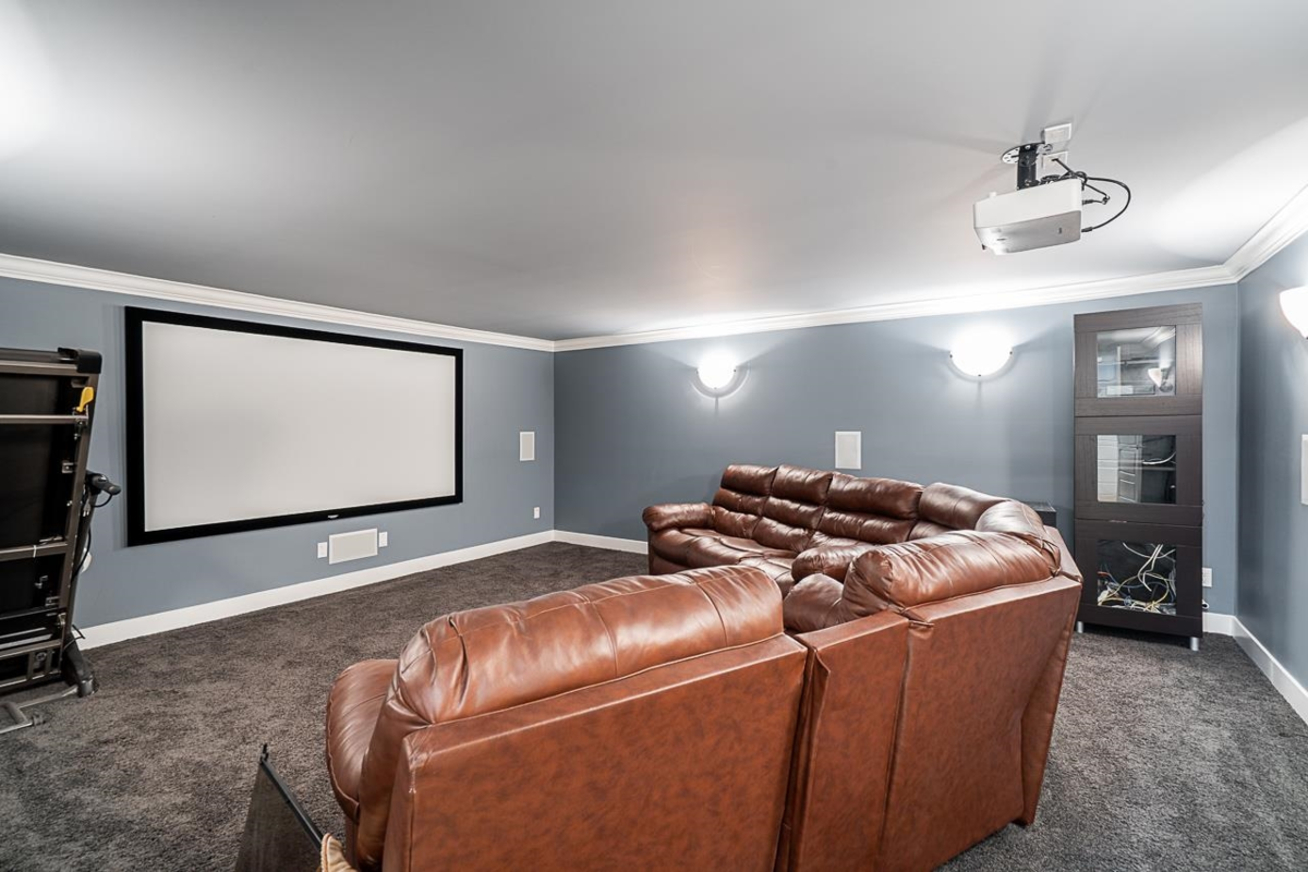 Front Yard Photo of 16302 25 Avenue, Surrey, BC