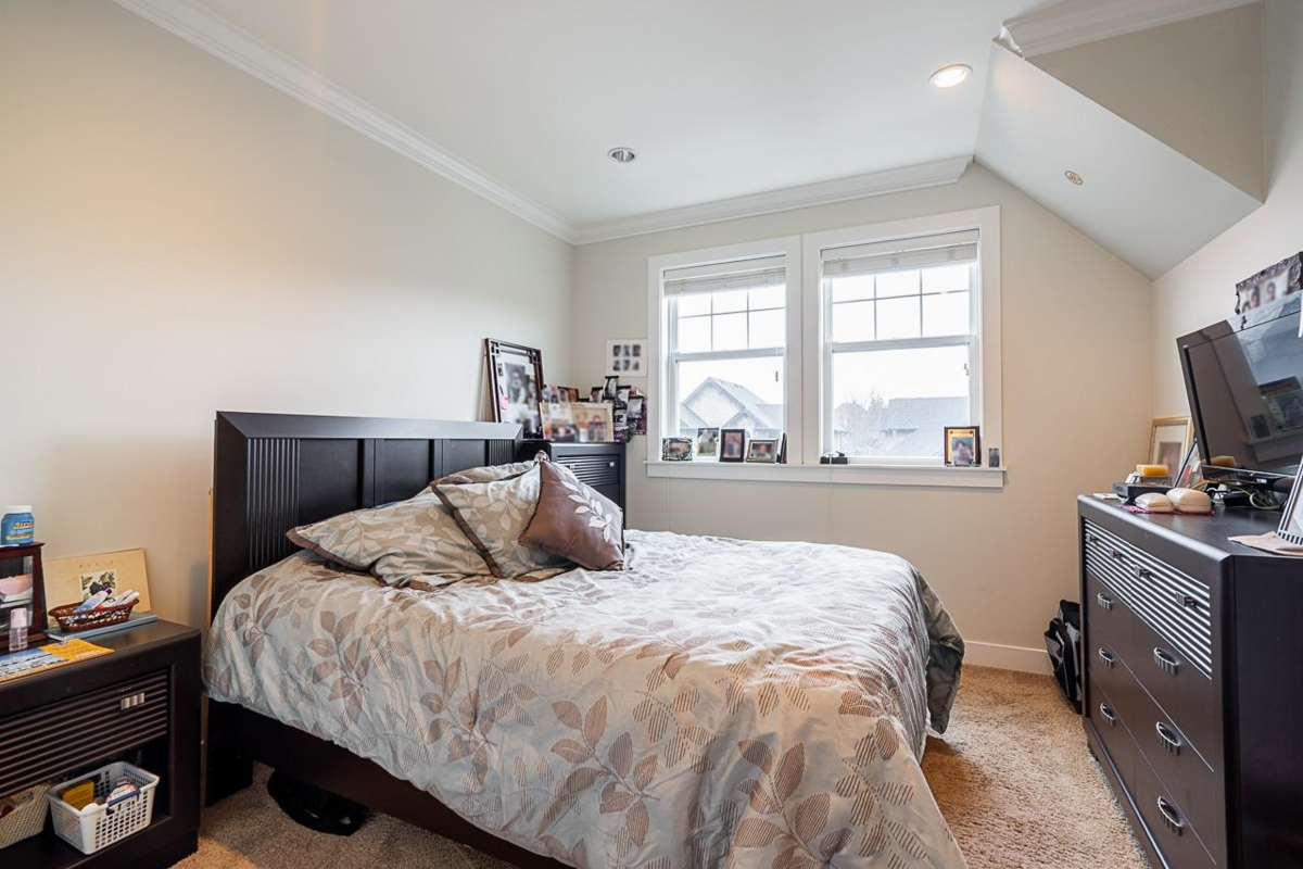 Garage Interior Photo of 16302 25 Avenue, Surrey, BC