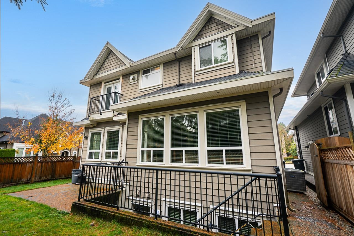 Garden / Landscaping Photo of 16302 25 Avenue, Surrey, BC