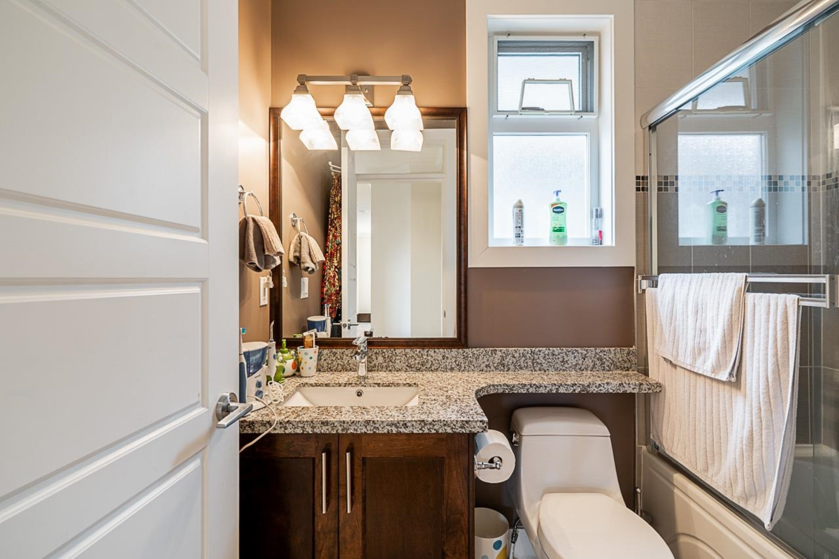 Staircase Photo of 16302 25 Avenue, Surrey, BC