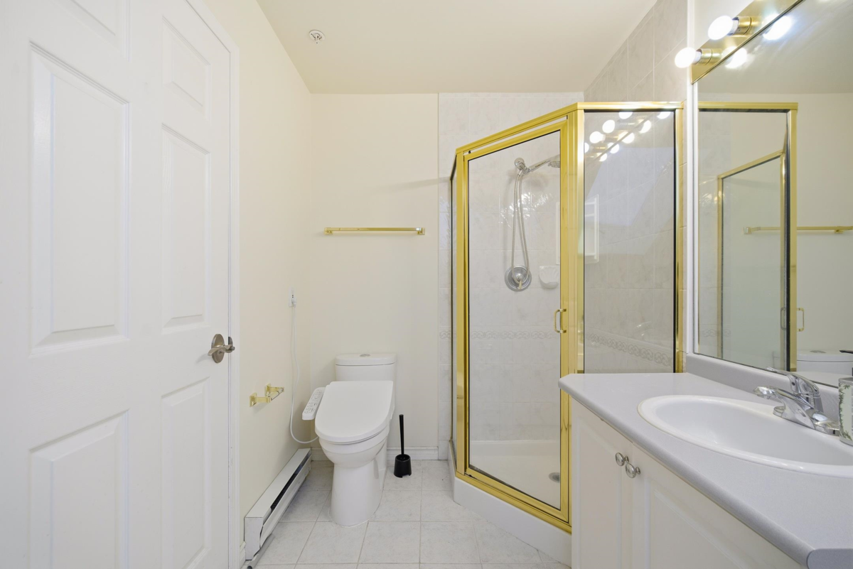 Guest Bathroom Photo of 18 8711 Jones Road, Richmond, BC