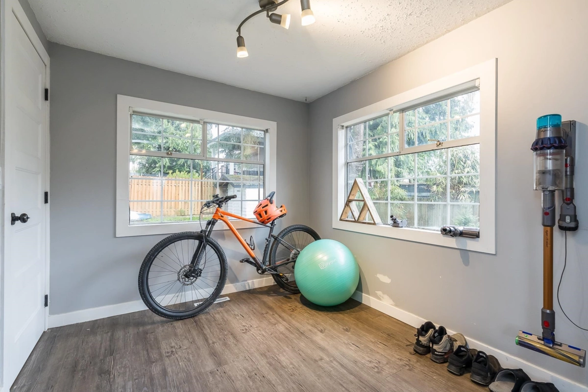 Dining Area Photo of 33944 Mccrimmon Drive, Abbotsford, BC