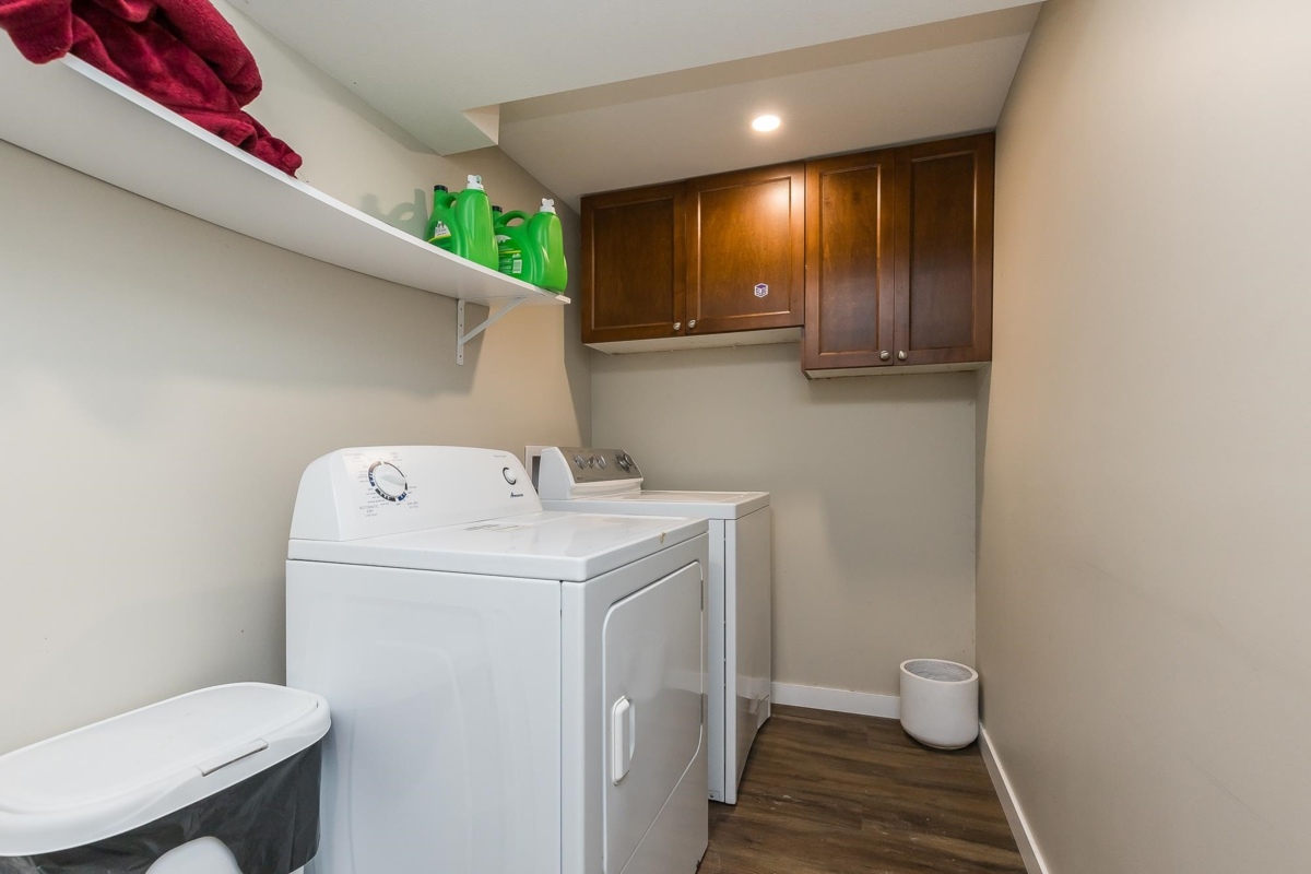 Guest Bathroom Photo of 33944 Mccrimmon Drive, Abbotsford, BC