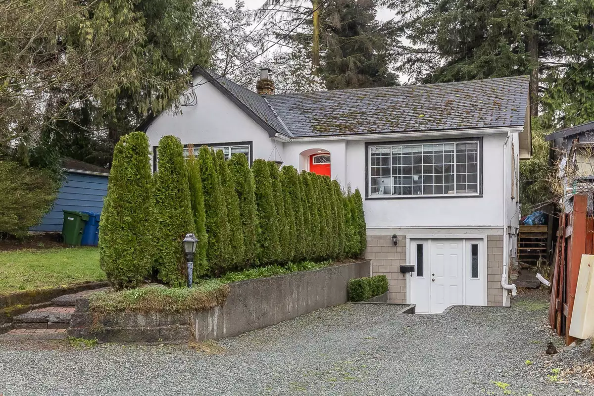 Hallway Photo of 33944 Mccrimmon Drive, Abbotsford, BC