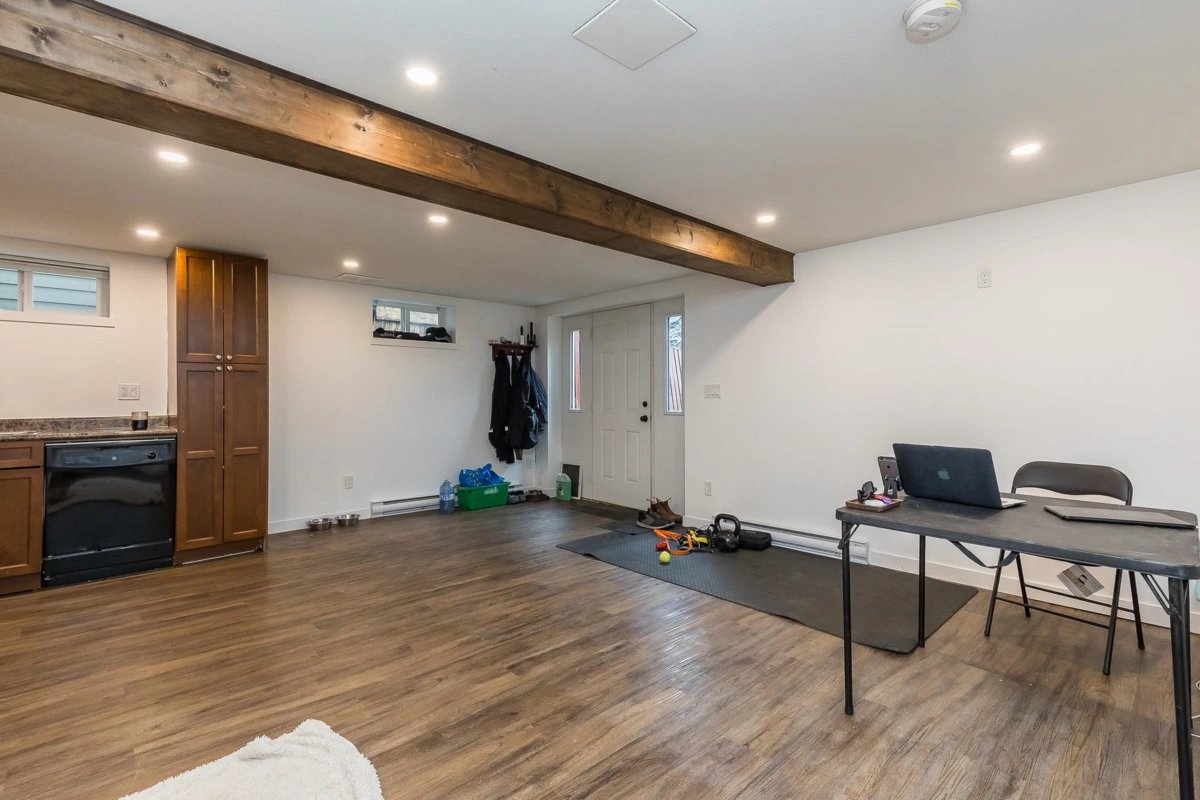 Laundry Room Photo of 33944 Mccrimmon Drive, Abbotsford, BC
