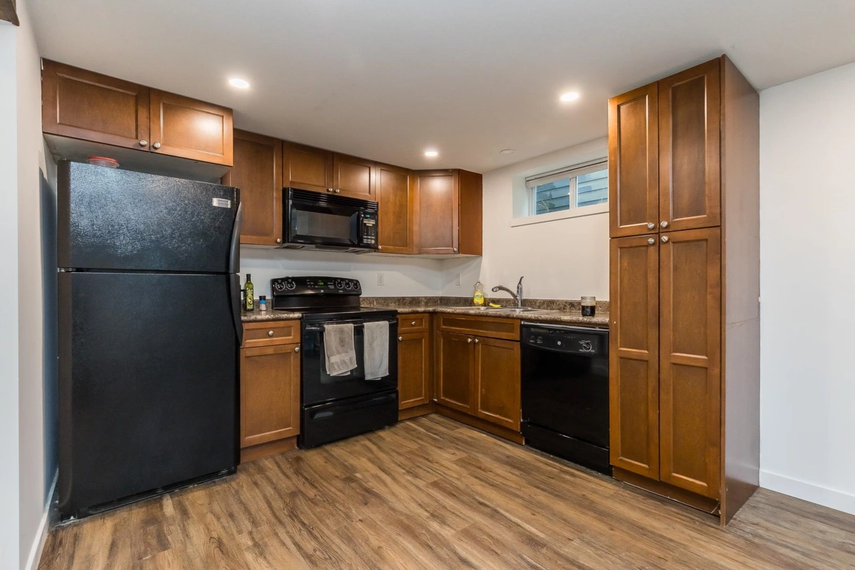 Powder Room Photo of 33944 Mccrimmon Drive, Abbotsford, BC