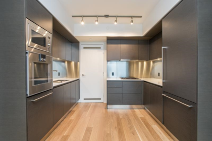 Kitchen Photo of 4705 1151 W Georgia Street, Vancouver, BC