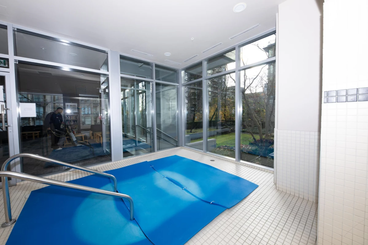 Entry Foyer Photo of 2103 1010 Richards Street, Vancouver, BC