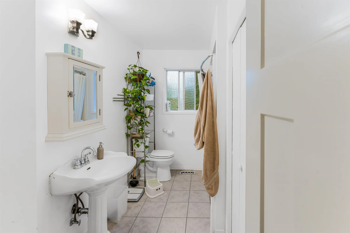 Bedroom 4 Photo of 2175 Lynden Street, Abbotsford, BC