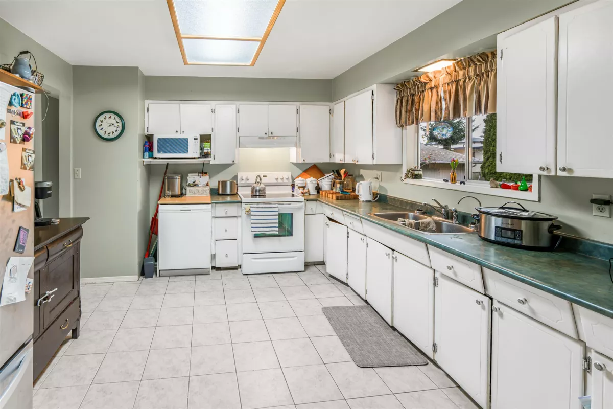 Primary Bedroom Photo of 2175 Lynden Street, Abbotsford, BC