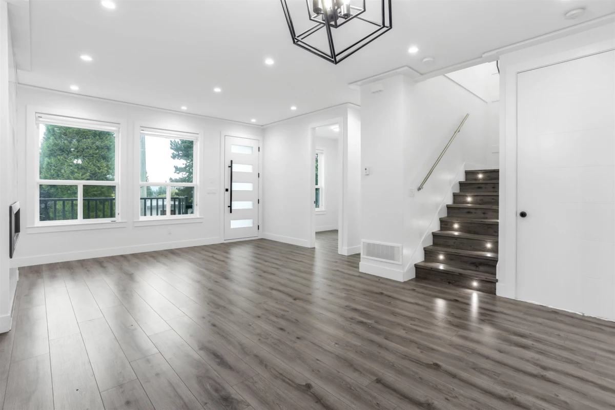 Dining Area Photo of 13762 112 Avenue, Surrey, BC