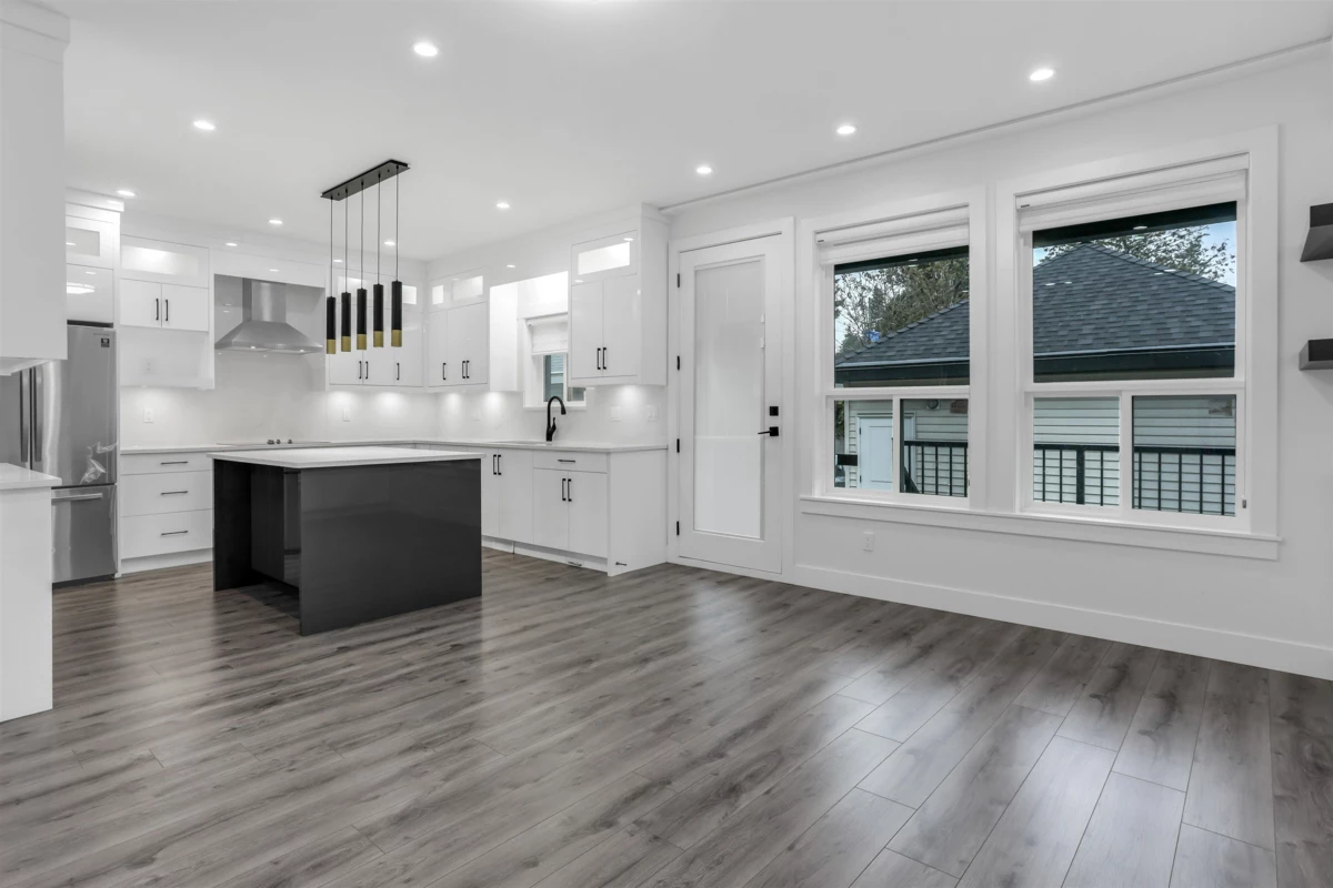 Walk-In Closet Photo of 13762 112 Avenue, Surrey, BC