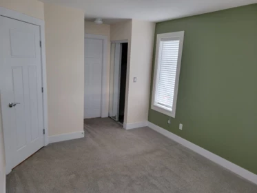 Walk-In Closet Photo of 417 2565 Campbell Avenue, Abbotsford, BC