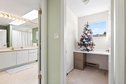 Staircase Photo of 101 16275 15 Avenue, Surrey, BC