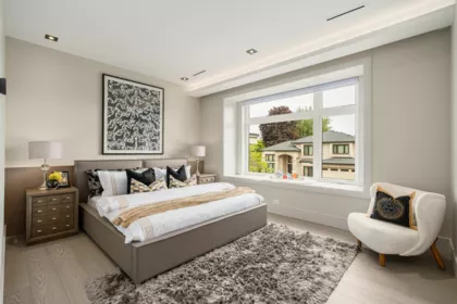 Swimming Pool Photo of 6571 Whiteoak Drive, Richmond, BC