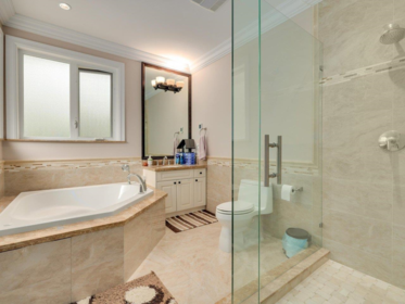Basement Recreation Room Photo of 13975 28 Avenue, Surrey, BC