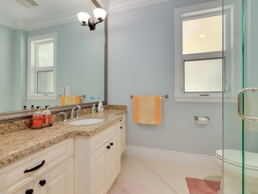 Laundry Room Photo of 13975 28 Avenue, Surrey, BC
