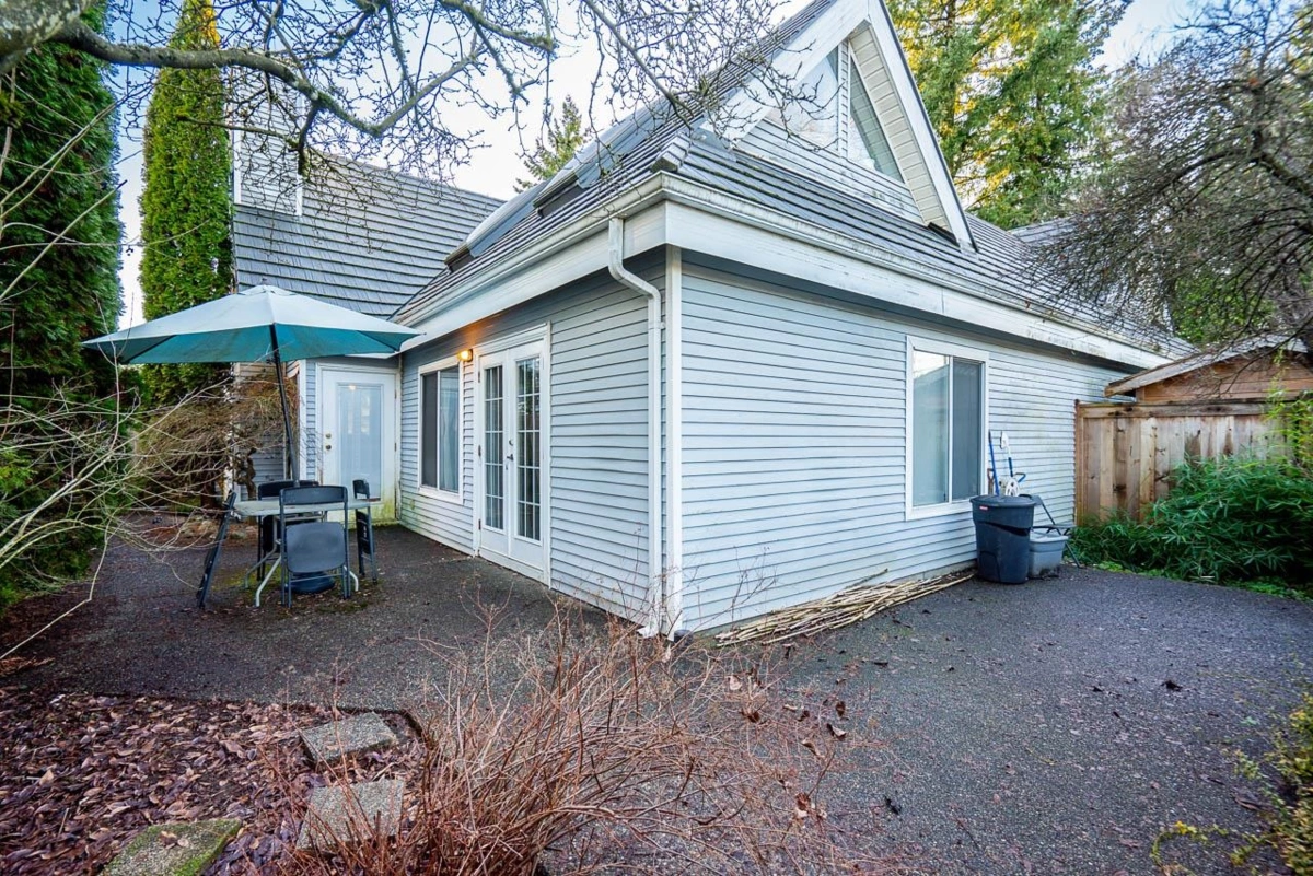 Pantry Photo of 9 9785 152b Street, Surrey, BC