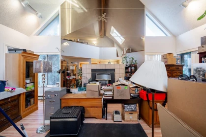 Kitchen Island Photo of 9 9785 152b Street, Surrey, BC