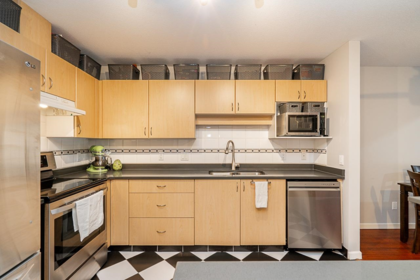 403 9668 148 Street, Surrey, BC, Surrey — Apartment/Condo for sale