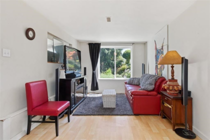 Office / Den Photo of 26275 24 Avenue, Langley, BC