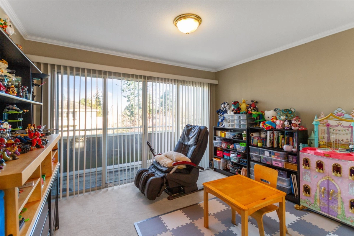 Bedroom 4 Photo of 1028 W 51st Avenue, Vancouver, BC