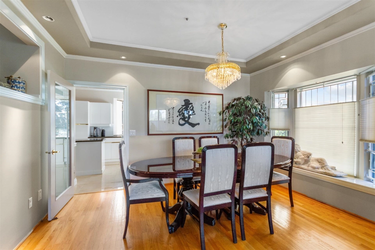 Kitchen Photo of 1028 W 51st Avenue, Vancouver, BC