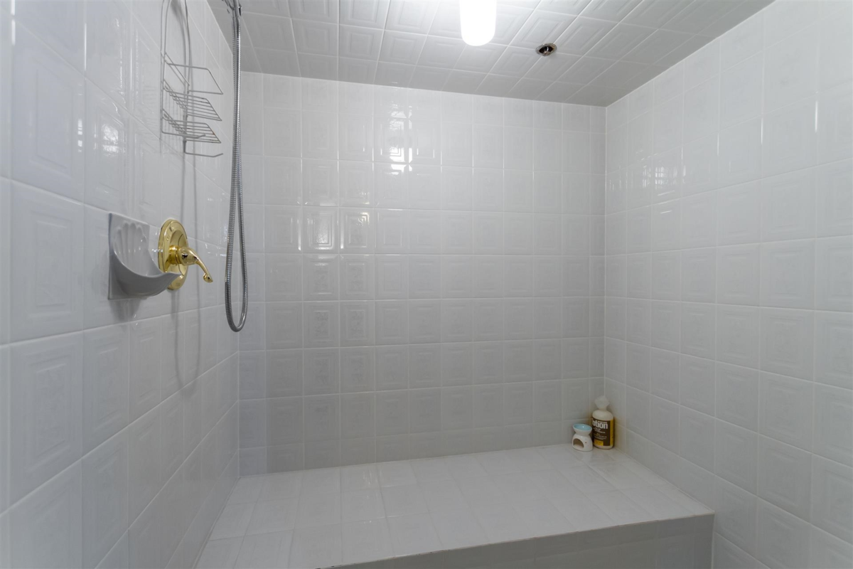 Mudroom Photo of 1028 W 51st Avenue, Vancouver, BC