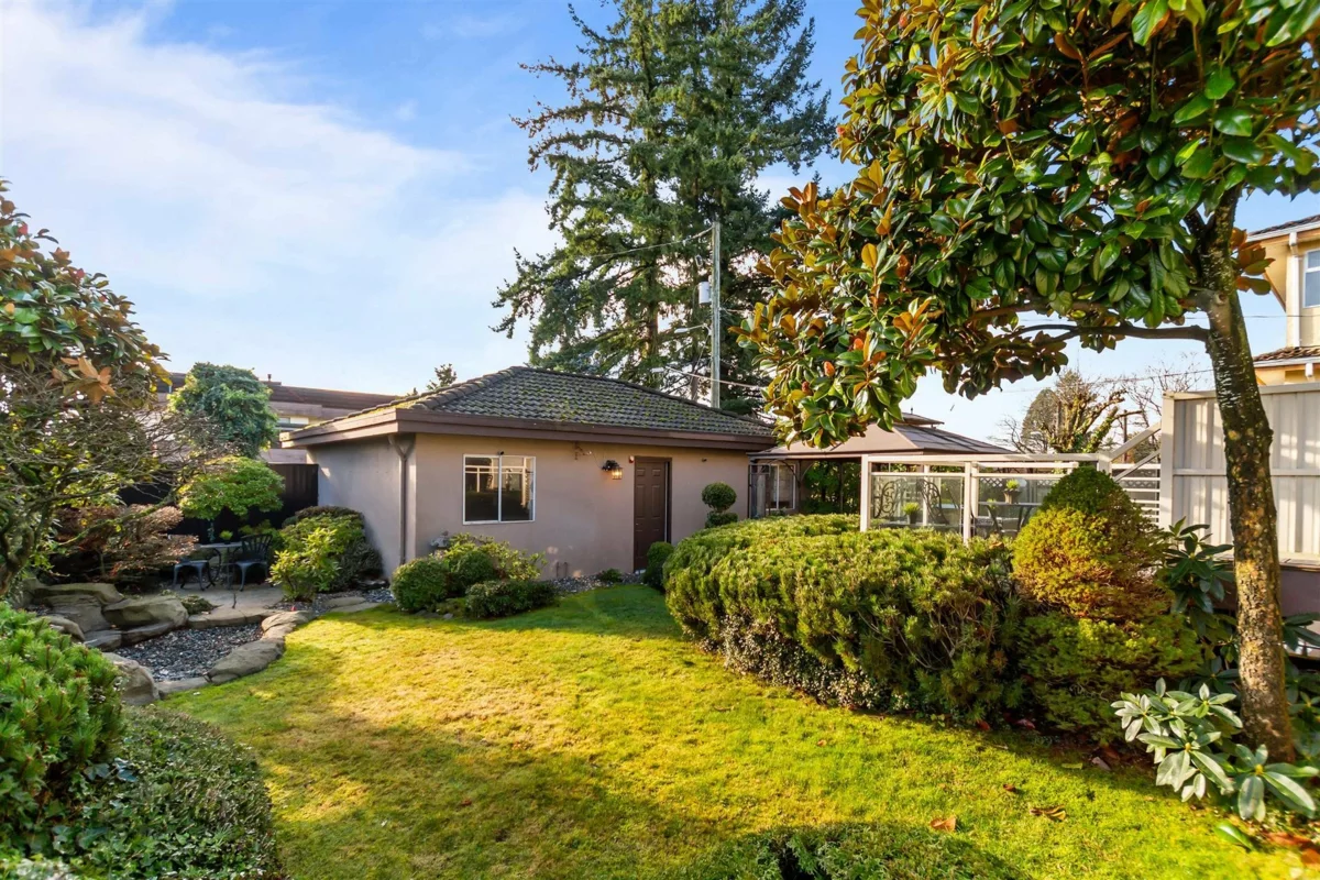 Outdoor Patio Photo of 1028 W 51st Avenue, Vancouver, BC