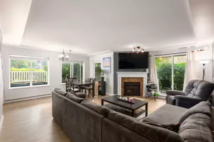102 20433 53 Avenue, Langley, BC, Langley — Apartment/Condo for sale