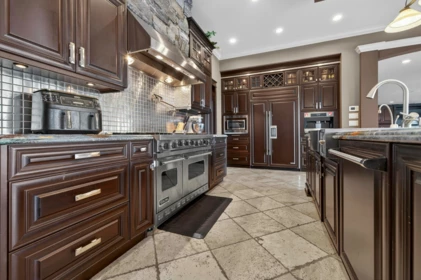 Breakfast Nook Photo of 24228 River Road, Maple Ridge, BC