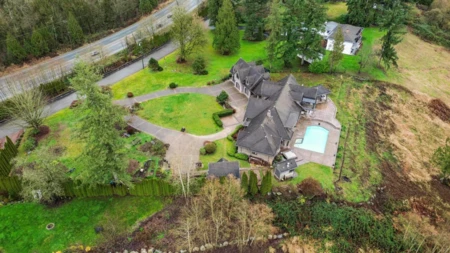 24228 River Road, Maple Ridge, BC