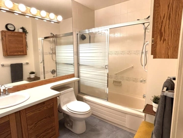 Bedroom 3 Photo of 9 5753 Wharf Avenue, Sechelt, BC