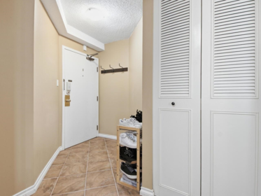 808 6455 Willingdon Avenue, Burnaby, BC, Burnaby — Apartment/Condo for sale