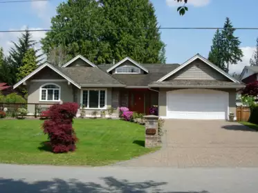 563 Esquimalt Avenue, West Vancouver, BC, Cedardale — 2 bed single family residence for sale