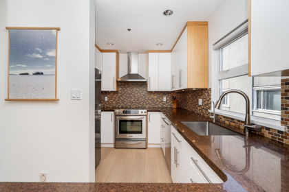 Breakfast Nook Photo of 2240 York Avenue, Vancouver, BC